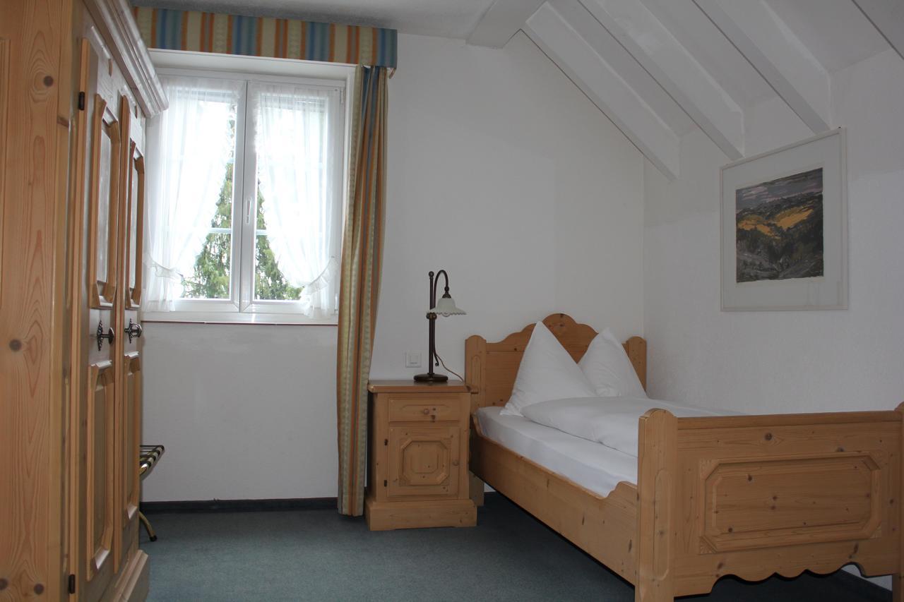 Landgasthof Zu Den Drei Sternen Brunegg Oda fotoğraf